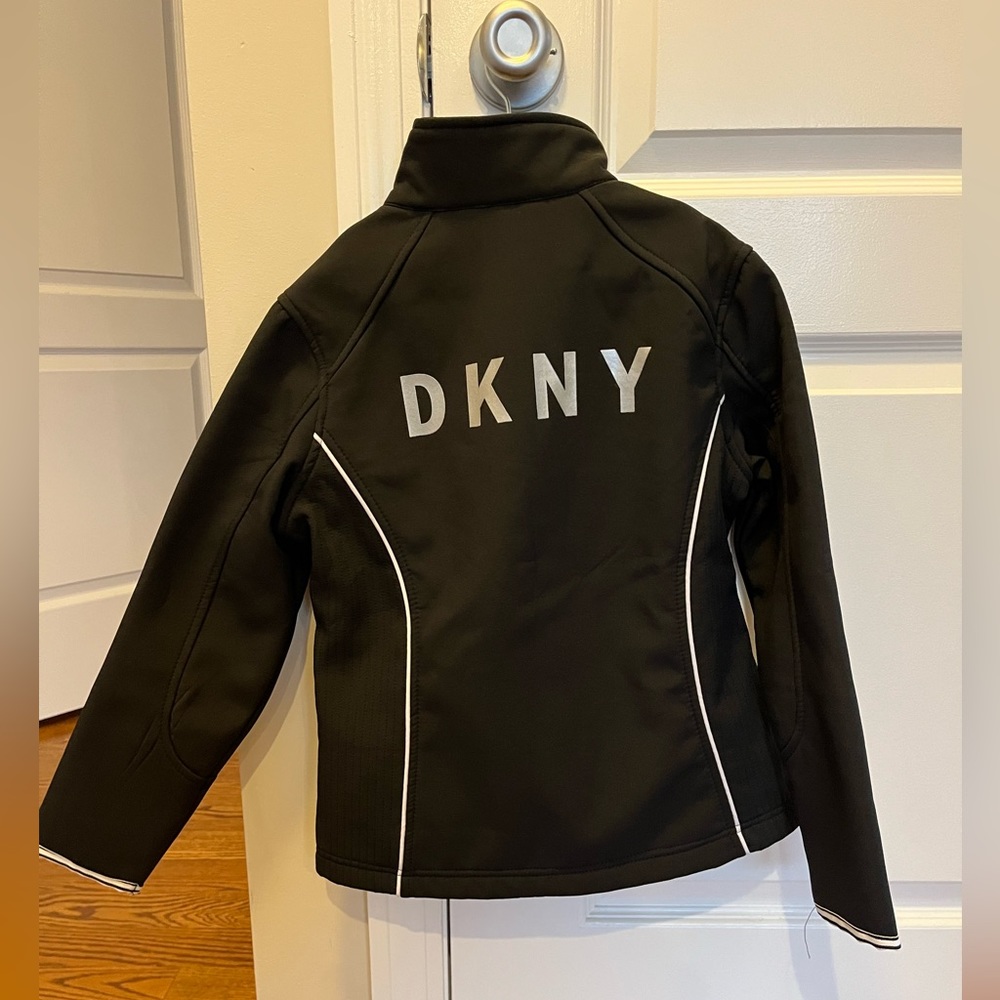 DKNY Sport girls size 7/8 zip up jacket